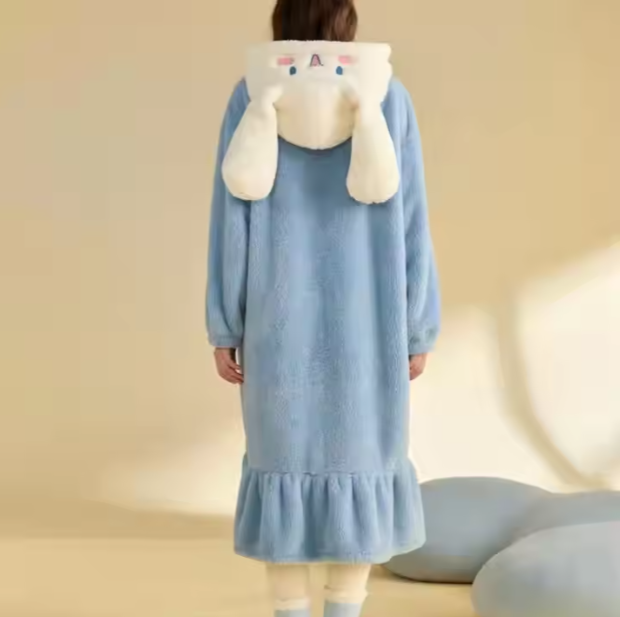 Autumn winter coral velvet cartoon nightgown Girl sweet cute student Thickened strawberry bear nightdress plush nightgown