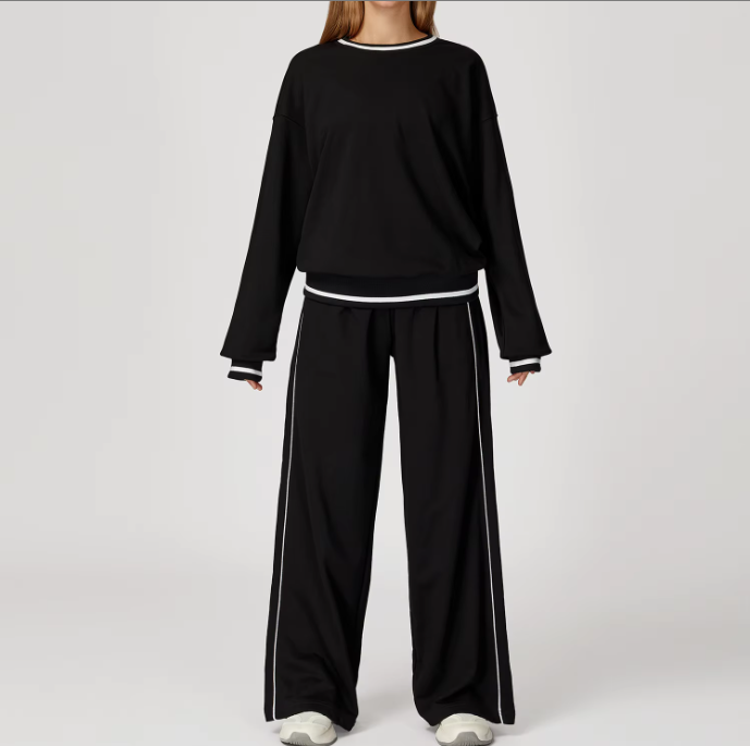 Women's Casual Fall/Winter Suit With Contrast Sweater and Above Knee Sports Pants Comfortable Outdoor Fashion Top